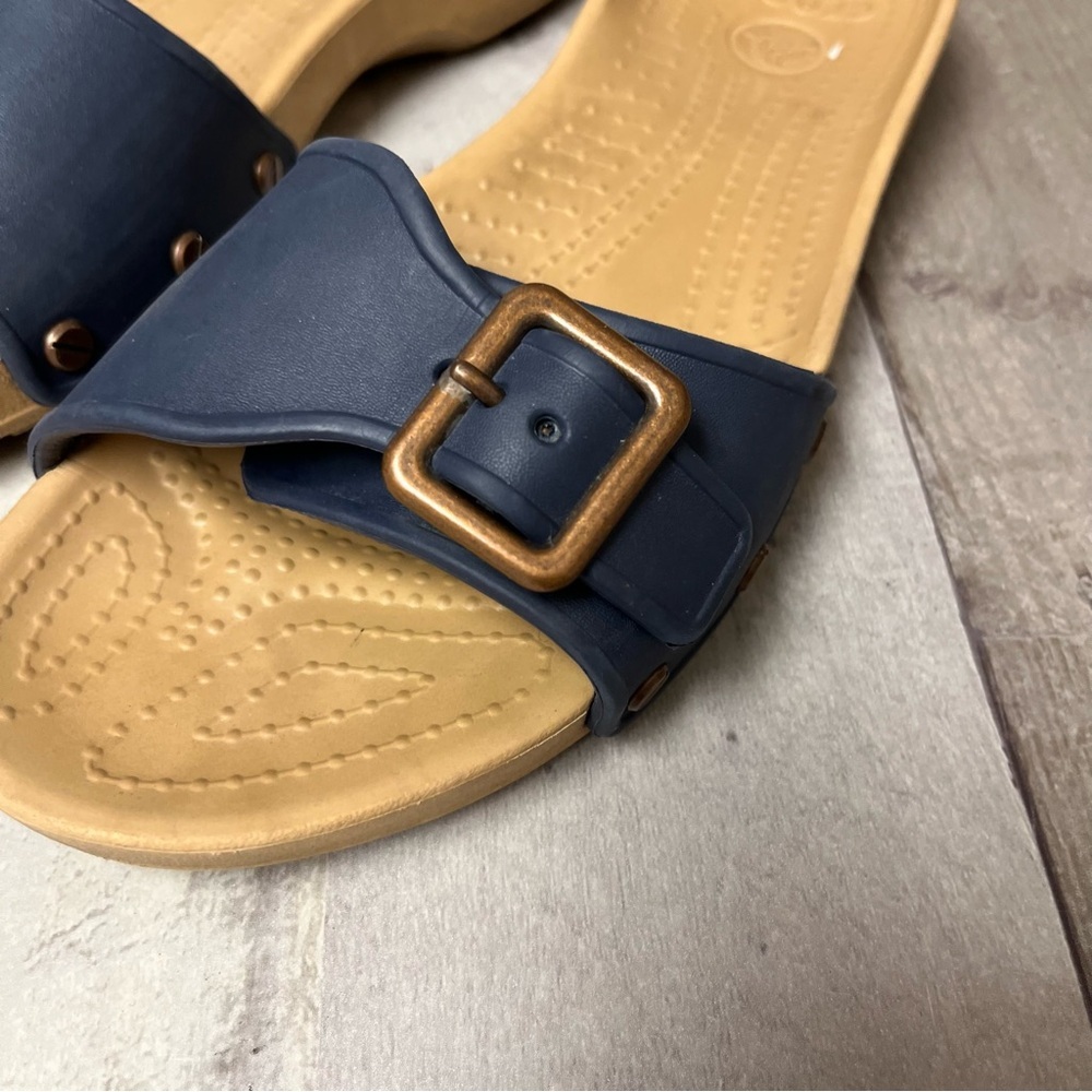 Crocs Sarah Blue Buckle Slip On Sandals Size 9 - Picture 2 of 9